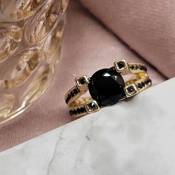Jewelry - Gold and Black Diamond Gemstone Tower Style Ring Simulated Stone